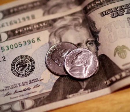 Dólar fechou a semana estável, apesar do conflito entre Israel e Irã