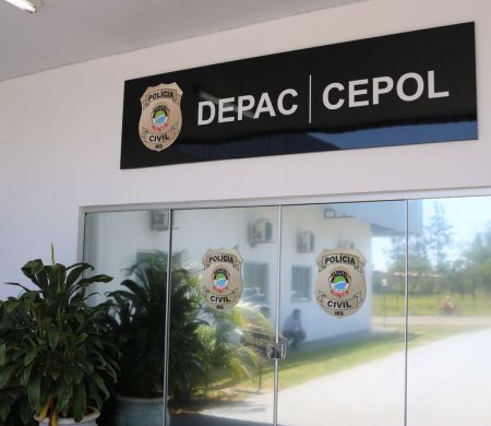 Arma falha e salva empresário de execução em frente à própria firma