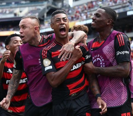 Flamengo vence o Chelsea e encaminha classificação 