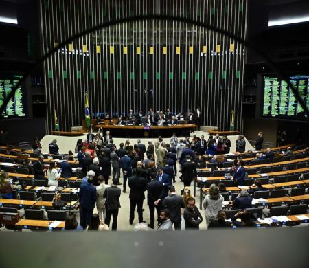 Senado acelera votação para aumentar número de deputados