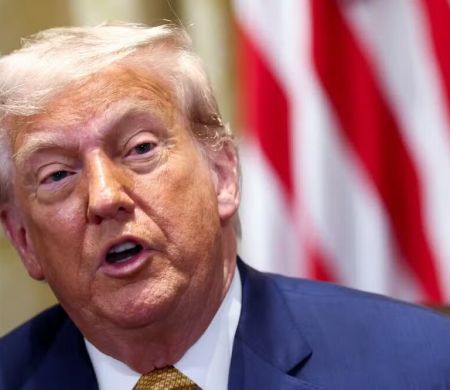 Trump impõe tarifa de 50% sobre Brasil e cita Bolsonaro e ‘relação comercial injusta’