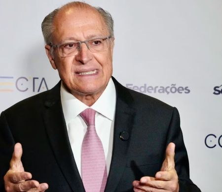 Alckmin diz que Brasil vai reagir a tarifaço 