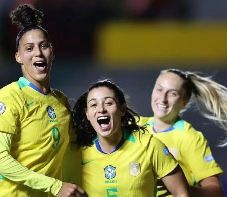 Brasil estreia na Copa América vencendo a Venezuela por 2 a 0 em Quito 