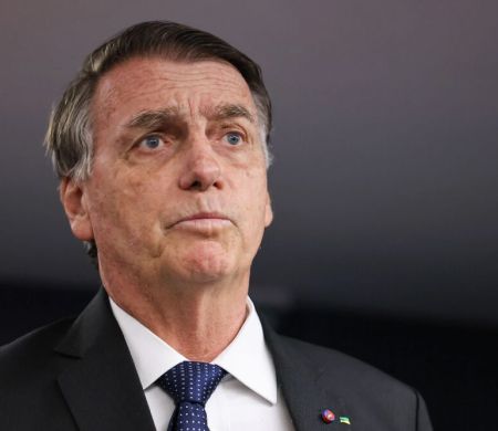 Bolsonaro diz que querem “destruí-lo por completo” às vésperas de manifestação da PGR