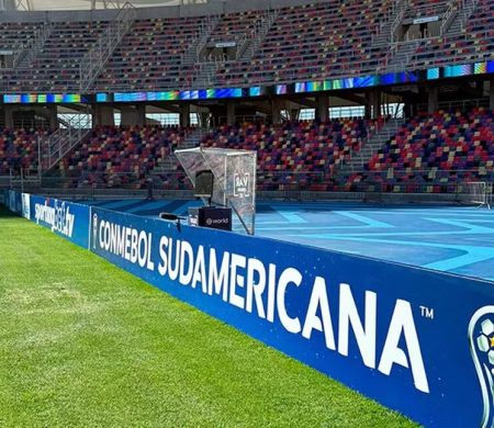 VAR ficará do lado oposto ao banco de reservas em competições da Conmebol