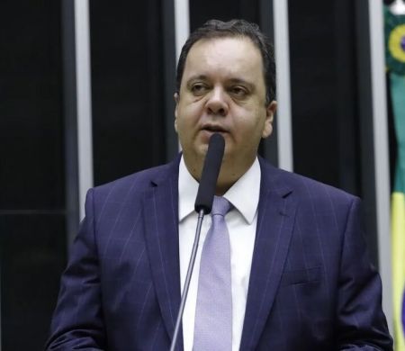 Família de deputado federal é alvo de operação sobre desvio de emendas