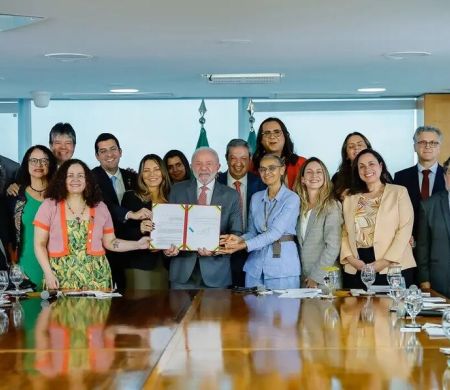Lula sanciona lei que proíbe uso de animais em testes cosméticos