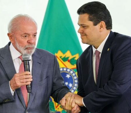 Lula quer apoio de Alcolumbre contra hegemonia da direita no Senado