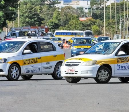 Fim da obrigatoriedade da autoescola deve gerar economia de R$ 9 bi ao ano