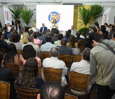 Nos 126 anos da Capital, prefeita celebra os R$ 250 mi em obras 