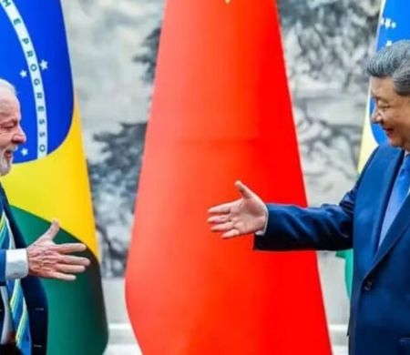 China apoia o Brasil em resistência à 'intimidação' tarifária