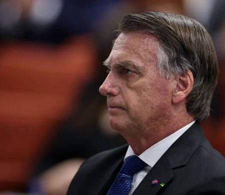 Moraes autoriza visita de filhos e netos a Bolsonaro