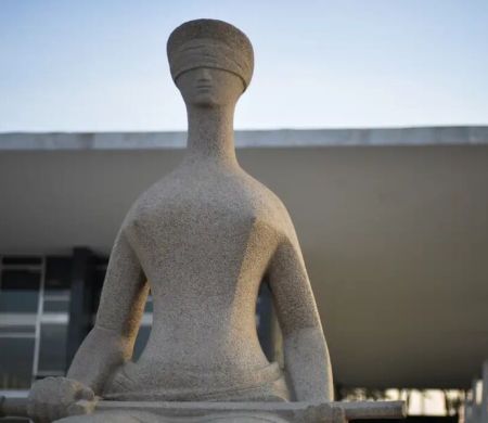 Homem que sentou na cadeira do Xandão e fez ofensas é condenado  