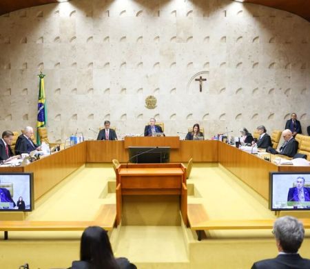 STF valida lei que permite federações partidárias