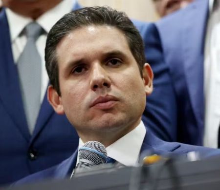 Motta diz que Eduardo sabia dos riscos que correria ao ir aos EUA