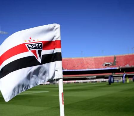 São Paulo e Vitória se enfrentam hoje à noite no Morumbis 