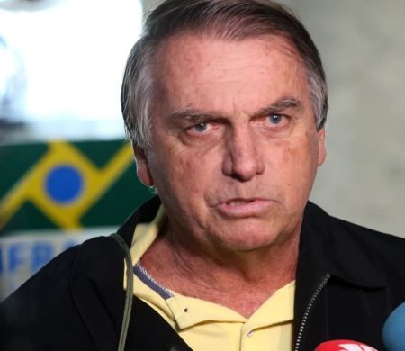 Após duas semanas em prisão domiciliar, Bolsonaro vai ao hospital