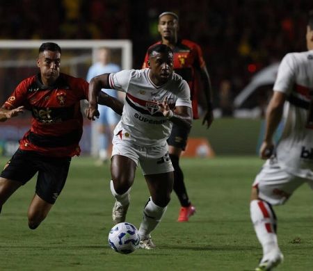 São Paulo busca empate com o Sport e dorme no G6 do Brasileiro