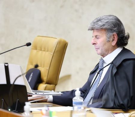 Bolsonaro e outros réus fizeram acenos a Fux nas alegações finais