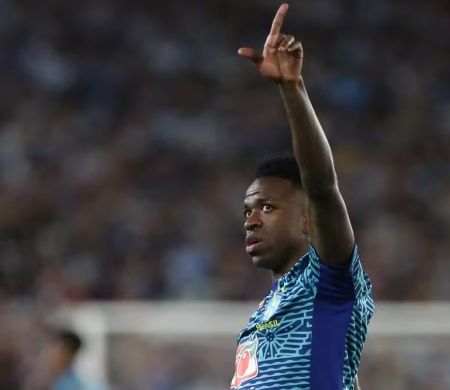 Enquanto Vini Jr. fica fora, Rodrygo e Militão retornam à pré-lista da Seleção