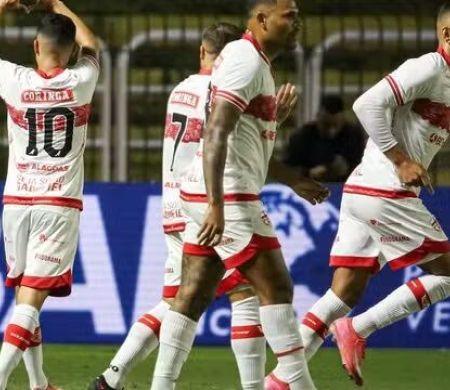 Danielzinho marca de falta e CRB vence o Volta Redonda pela Série B