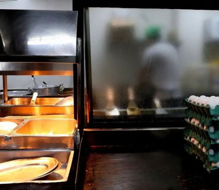 Setor de serviços bateu recorde de 15,2 mi de empregos em 2023