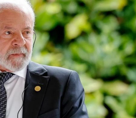 Ministros admitem a Lula culpa por não terem defendido o governo