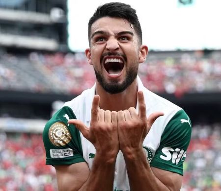 Seleção argentina convoca Flaco López, do Palmeiras