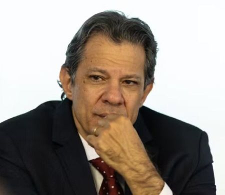 Haddad vai pedir novo visto para ir aos Estados Unidos 