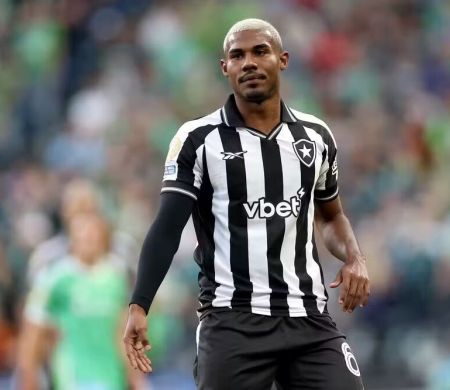Cuiabano aceita proposta do Nottingham e deixa o Botafogo