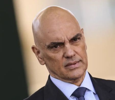 Moraes autoriza visita de Lira a Bolsonaro em Brasília