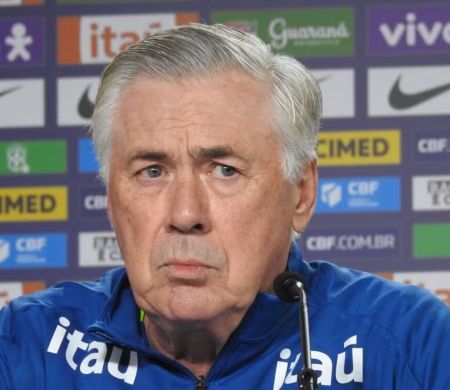 Ancelotti vai mandar a campo quatro atacantes contra o Chile