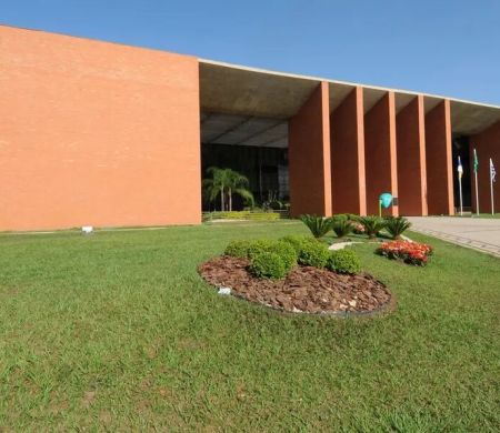 PF vasculha gabinetes de dez deputados estaduais do TO