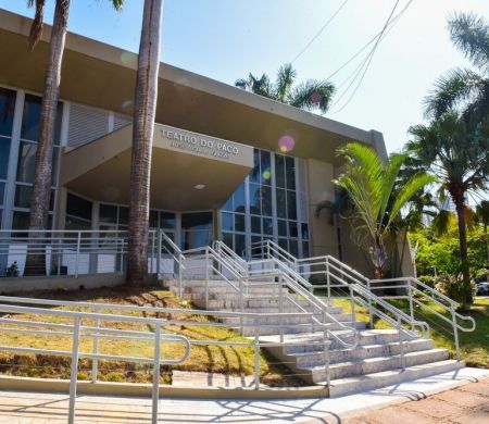 Reabertura do Teatro Octávio Guizzo marca nova fase cultural da capital