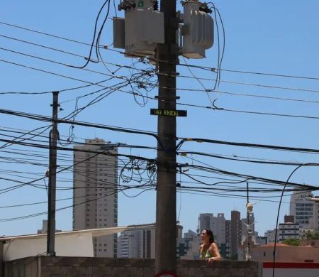Furto de energia gerou custo de R$ 10,3 bi em 2024 ao país 