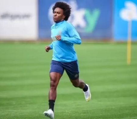 Mano projeta estreia de Willian somente para o Gre-Nal