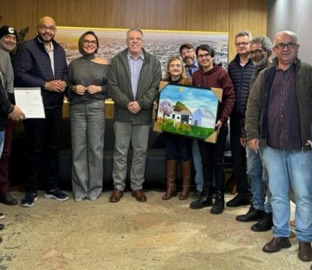 Após 14 anos, Clube de Imprensa recebe título de propriedade em Ponta Porã