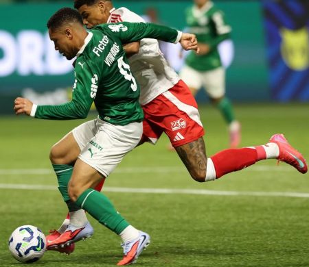 Palmeiras faz 4 a 1 no Internacional jogando dentro de casa