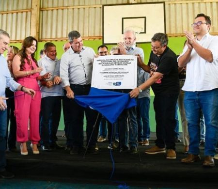 Governador entrega obras de saúde, infraestrutura e educação a São Gabriel