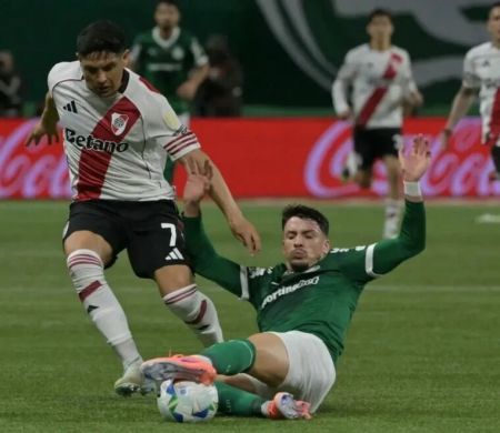 Palmeiras vira sobre o River e volta à semi da Libertadores
