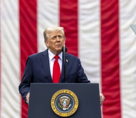 Trump anuncia novas tarifas sobre caminhões pesados e produtos farmacêuticos