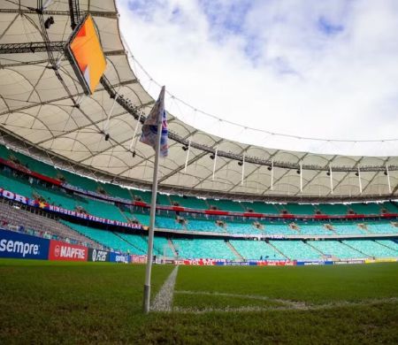 Bahia e Palmeiras se enfrentam à tarde na Arena Fonte Nova  