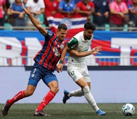 Palmeiras perde do Bahia e vê fim de série de 11 jogos no Brasileirão