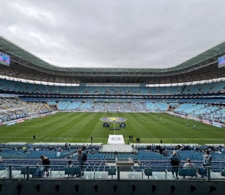 Empresário vai antecipar entrega da gestão da Arena ao Grêmio