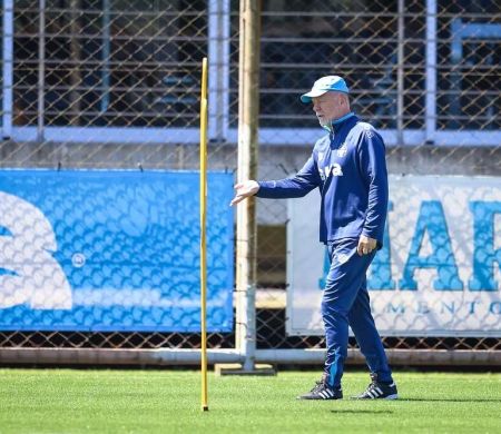 Grêmio enfrenta o Santos com desfalques nesta quarta-feira