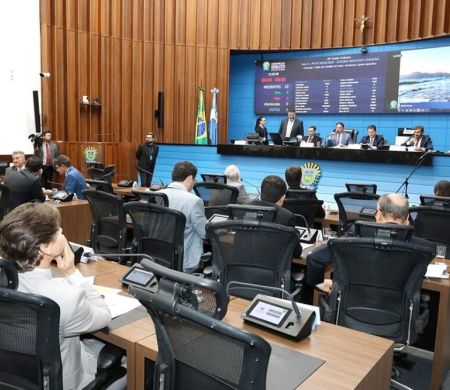 Assembleia deve votar 24 projetos na sessão desta terça-feira