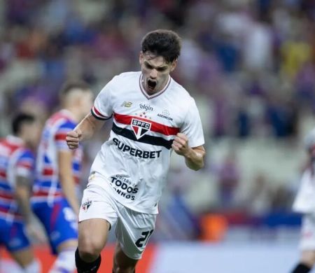São Paulo bate Fortaleza e volta a vencer no Brasileirão