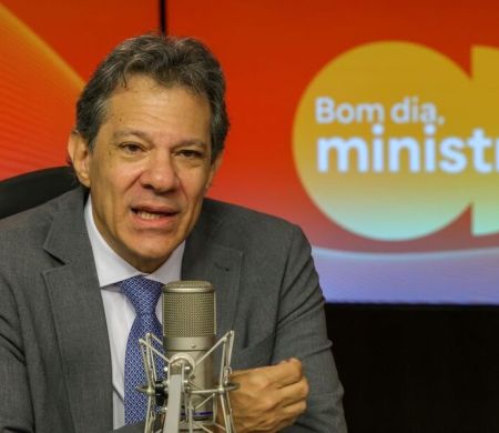 Para Haddad, tarifaço prejudicou mais que beneficiou população dos EUA