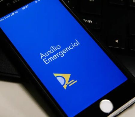 Cerca de 177 mil famílias devem devolver valores indevidos do Auxílio Emergencial