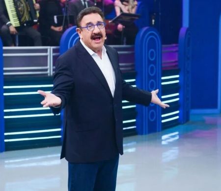 Ratinho critica mudança de horário por causa do 